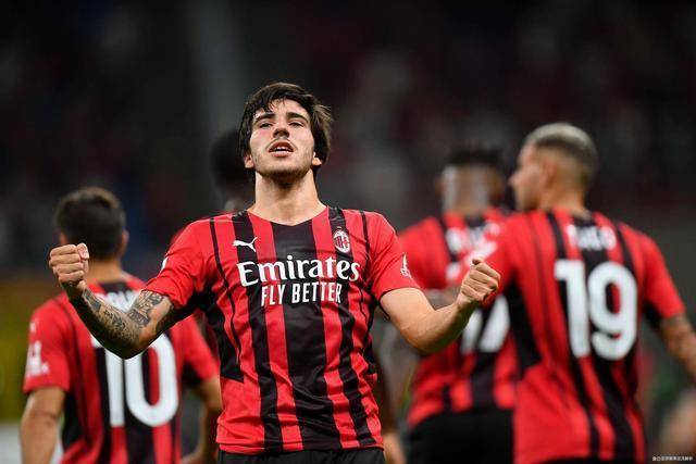 中国足球少年遇上英超小将